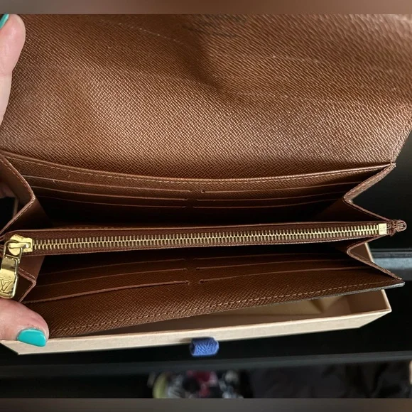 Louis Vuitton Sarah NM3 Monogram Wallet - Picture 9 of 11